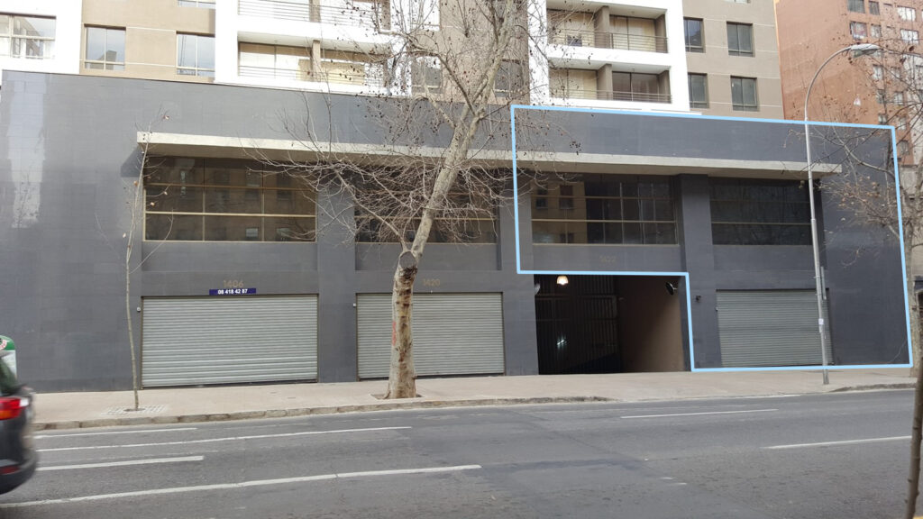 Venta / Arriendo Local N°4 de General Mackenna N°1428 Santiago Centro, Chile