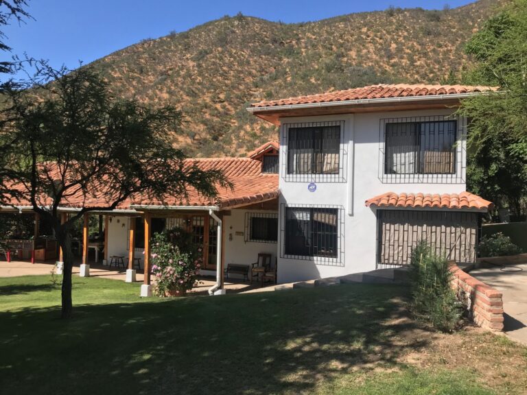 Casa. Venta parcela Curacaví Chile.